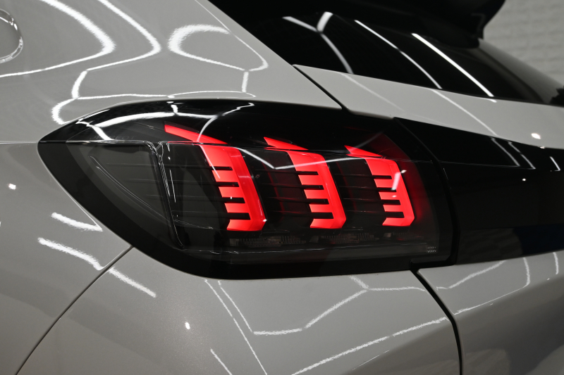 プジョー 208 GT　ACC LPA LKA BSM Pｽﾀ ECO ﾊｰﾌﾚｻﾞｰ 7ｲﾝﾁﾀｯﾁｽｸﾘｰﾝ CarPlay ﾅﾋﾞTV ﾌﾙｾｸﾞ Bｶﾒﾗ 17ｲﾝﾁAW ﾌﾙLEDﾗｲﾄ　2年保証付