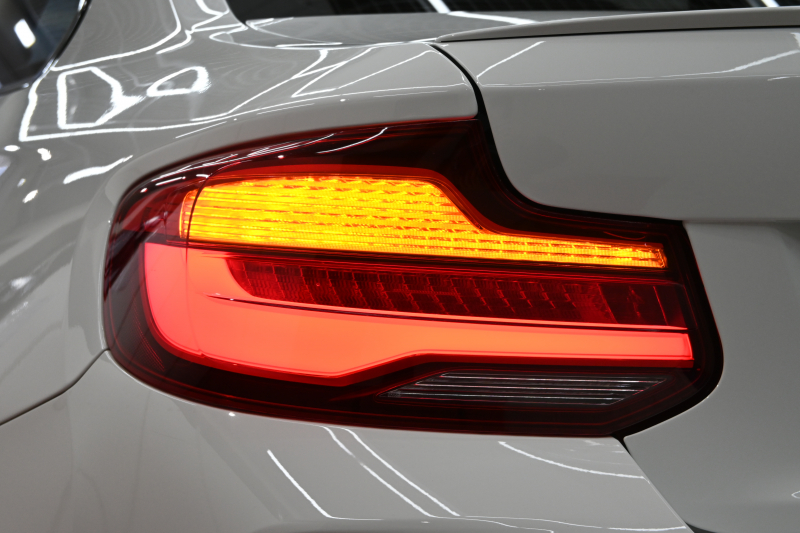 BMW Mシリーズ M2 ｺﾝﾍﾟﾃｨｼｮﾝ　正規D車 1ｵｰﾅｰ 後期LCI ｺﾝﾌｫｰﾄA ｲﾝﾃﾘｼﾞｪﾝﾄS 黒革 純正iDriveﾅﾋﾞ harman/kardon 純正19ｲﾝﾁAW　2年保証付