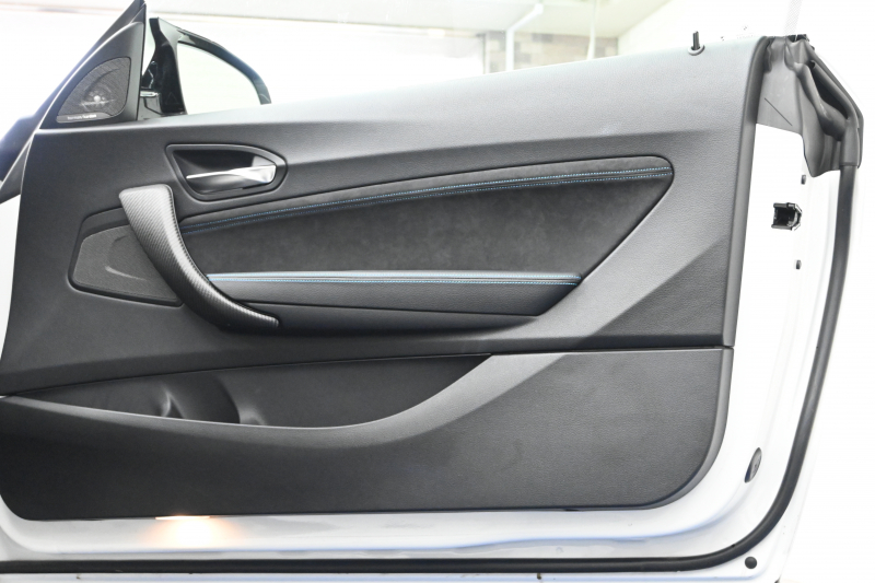 BMW Mシリーズ M2 ｺﾝﾍﾟﾃｨｼｮﾝ　正規D車 1ｵｰﾅｰ 後期LCI ｺﾝﾌｫｰﾄA ｲﾝﾃﾘｼﾞｪﾝﾄS 黒革 純正iDriveﾅﾋﾞ harman/kardon 純正19ｲﾝﾁAW　2年保証付