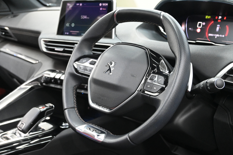 プジョー 3008 3008 GT ﾌﾞﾙｰHDi ﾚｯﾄﾞﾅｯﾊﾟ　特別仕様 後期ﾓﾃﾞﾙ ACC LKA 赤革 ﾊﾟﾉﾗﾏSR 純正ﾅﾋﾞTV CarPlay 360ﾋﾞｼﾞｮﾝ 前後ｺｰﾅｰｾﾝｻｰ 純正18ｲﾝﾁAW LEDﾗｲﾄ　2年保証付