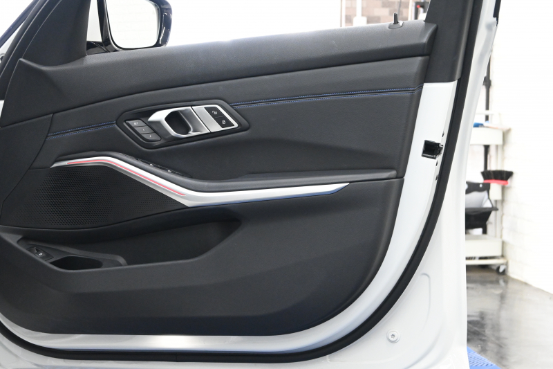 BMW 3シリーズ 320d xDrive ﾂｰﾘﾝｸﾞ Mｽﾎﾟｰﾂ　1ｵｰﾅｰ ACC ﾌﾞﾗｯｸﾊｰﾌﾚｻﾞｰ 純正HDDﾅﾋﾞ CarPlay 360ｶﾒﾗ 18ｲﾝﾁAW 自動ﾄﾗﾝｸ ﾜｲﾔﾚｽﾁｬｰｼﾞ　2年保証付