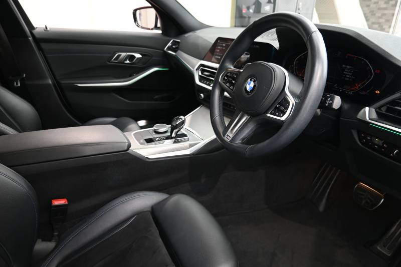 BMW 3シリーズ 320d xDrive ﾂｰﾘﾝｸﾞ Mｽﾎﾟｰﾂ　1ｵｰﾅｰ ACC ﾌﾞﾗｯｸﾊｰﾌﾚｻﾞｰ 純正HDDﾅﾋﾞ CarPlay 360ｶﾒﾗ 18ｲﾝﾁAW 自動ﾄﾗﾝｸ ﾜｲﾔﾚｽﾁｬｰｼﾞ　2年保証付