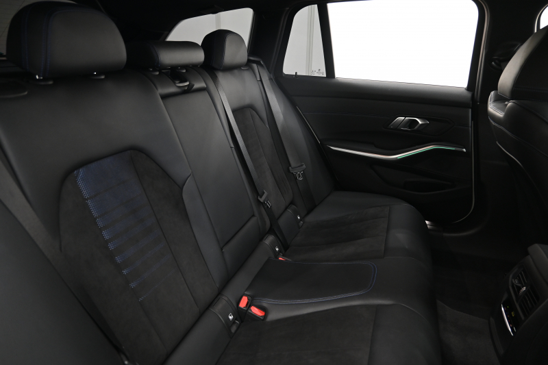 BMW 3シリーズ 320d xDrive ﾂｰﾘﾝｸﾞ Mｽﾎﾟｰﾂ　1ｵｰﾅｰ ACC ﾌﾞﾗｯｸﾊｰﾌﾚｻﾞｰ 純正HDDﾅﾋﾞ CarPlay 360ｶﾒﾗ 18ｲﾝﾁAW 自動ﾄﾗﾝｸ ﾜｲﾔﾚｽﾁｬｰｼﾞ　2年保証付