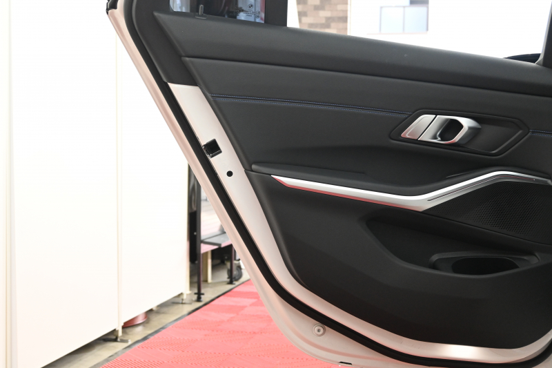 BMW 3シリーズ 320d xDrive ﾂｰﾘﾝｸﾞ Mｽﾎﾟｰﾂ　1ｵｰﾅｰ ACC ﾌﾞﾗｯｸﾊｰﾌﾚｻﾞｰ 純正HDDﾅﾋﾞ CarPlay 360ｶﾒﾗ 18ｲﾝﾁAW 自動ﾄﾗﾝｸ ﾜｲﾔﾚｽﾁｬｰｼﾞ　2年保証付