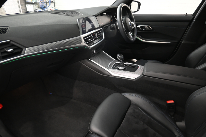 BMW 3シリーズ 320d xDrive ﾂｰﾘﾝｸﾞ Mｽﾎﾟｰﾂ　1ｵｰﾅｰ ACC ﾌﾞﾗｯｸﾊｰﾌﾚｻﾞｰ 純正HDDﾅﾋﾞ CarPlay 360ｶﾒﾗ 18ｲﾝﾁAW 自動ﾄﾗﾝｸ ﾜｲﾔﾚｽﾁｬｰｼﾞ　2年保証付