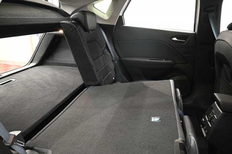 ルノー キャプチャー ｲﾝﾃﾝｽﾃｯｸﾊﾟｯｸ　Pｽﾀ ACC ECO ｱｸﾃｨﾌﾞﾌﾞﾚｰｷ 黒革 ｼｰﾄﾋｰﾀｰ BTｵｰﾃﾞｨｵ CarPlay 純正18ｲﾝﾁAW ﾌﾞﾗｲﾝﾄﾞｽﾎﾟｯﾄﾓﾆﾀｰ LEDﾗｲﾄ 　2年保証付