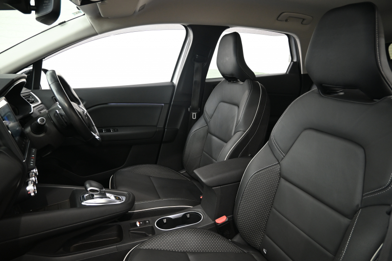 ルノー キャプチャー ｲﾝﾃﾝｽﾃｯｸﾊﾟｯｸ　Pｽﾀ ACC ECO ｱｸﾃｨﾌﾞﾌﾞﾚｰｷ 黒革 ｼｰﾄﾋｰﾀｰ BTｵｰﾃﾞｨｵ CarPlay 純正18ｲﾝﾁAW ﾌﾞﾗｲﾝﾄﾞｽﾎﾟｯﾄﾓﾆﾀｰ LEDﾗｲﾄ 　2年保証付