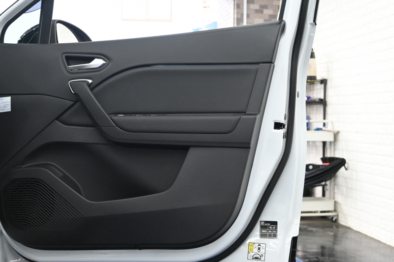 ルノー キャプチャー ｲﾝﾃﾝｽﾃｯｸﾊﾟｯｸ　Pｽﾀ ACC ECO ｱｸﾃｨﾌﾞﾌﾞﾚｰｷ 黒革 ｼｰﾄﾋｰﾀｰ BTｵｰﾃﾞｨｵ CarPlay 純正18ｲﾝﾁAW ﾌﾞﾗｲﾝﾄﾞｽﾎﾟｯﾄﾓﾆﾀｰ LEDﾗｲﾄ 　2年保証付