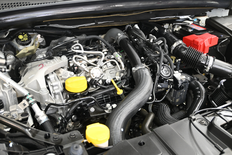 ルノー キャプチャー ｲﾝﾃﾝｽﾃｯｸﾊﾟｯｸ　Pｽﾀ ACC ECO ｱｸﾃｨﾌﾞﾌﾞﾚｰｷ 黒革 ｼｰﾄﾋｰﾀｰ BTｵｰﾃﾞｨｵ CarPlay 純正18ｲﾝﾁAW ﾌﾞﾗｲﾝﾄﾞｽﾎﾟｯﾄﾓﾆﾀｰ LEDﾗｲﾄ 　2年保証付