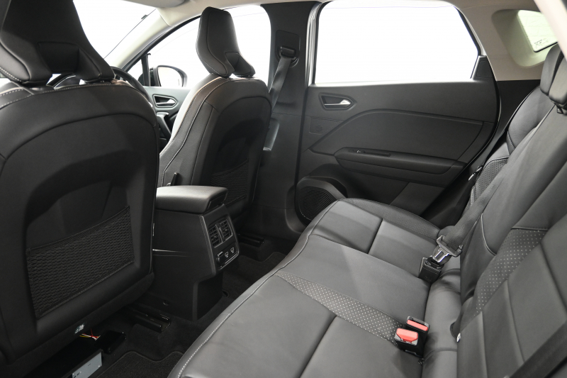 ルノー キャプチャー ｲﾝﾃﾝｽﾃｯｸﾊﾟｯｸ　Pｽﾀ ACC ECO ｱｸﾃｨﾌﾞﾌﾞﾚｰｷ 黒革 ｼｰﾄﾋｰﾀｰ BTｵｰﾃﾞｨｵ CarPlay 純正18ｲﾝﾁAW ﾌﾞﾗｲﾝﾄﾞｽﾎﾟｯﾄﾓﾆﾀｰ LEDﾗｲﾄ 　2年保証付