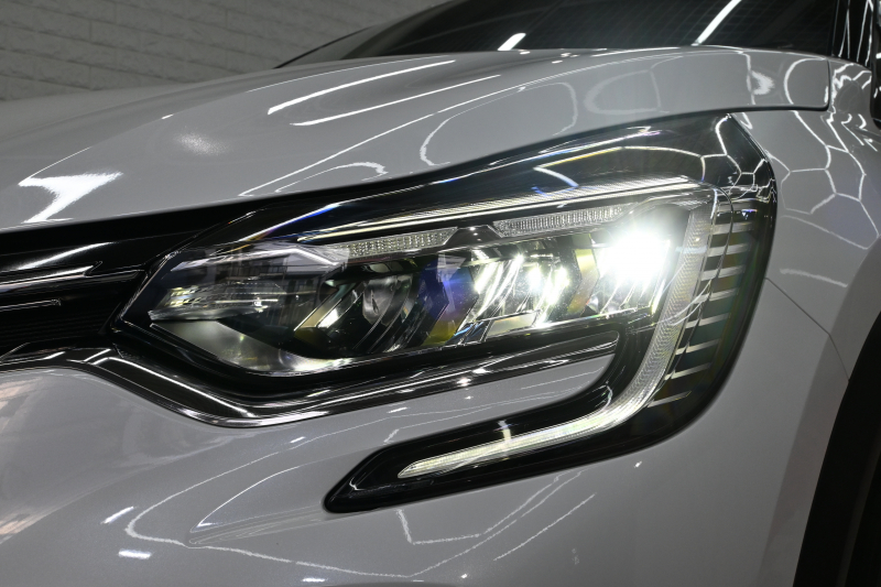 ルノー キャプチャー ｲﾝﾃﾝｽﾃｯｸﾊﾟｯｸ　Pｽﾀ ACC ECO ｱｸﾃｨﾌﾞﾌﾞﾚｰｷ 黒革 ｼｰﾄﾋｰﾀｰ BTｵｰﾃﾞｨｵ CarPlay 純正18ｲﾝﾁAW ﾌﾞﾗｲﾝﾄﾞｽﾎﾟｯﾄﾓﾆﾀｰ LEDﾗｲﾄ 　2年保証付