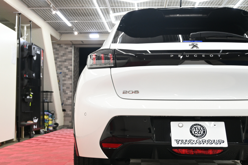 プジョー 208 GT　1ｵｰﾅｰ ACC LPA LKA BSM Pｽﾀ ECO ﾊｰﾌﾚｻﾞｰ 7ｲﾝﾁﾀｯﾁｽｸﾘｰﾝ CarPlay Bｶﾒﾗ 17ｲﾝﾁAW ﾌﾙLEDﾗｲﾄ　新車保証継承可