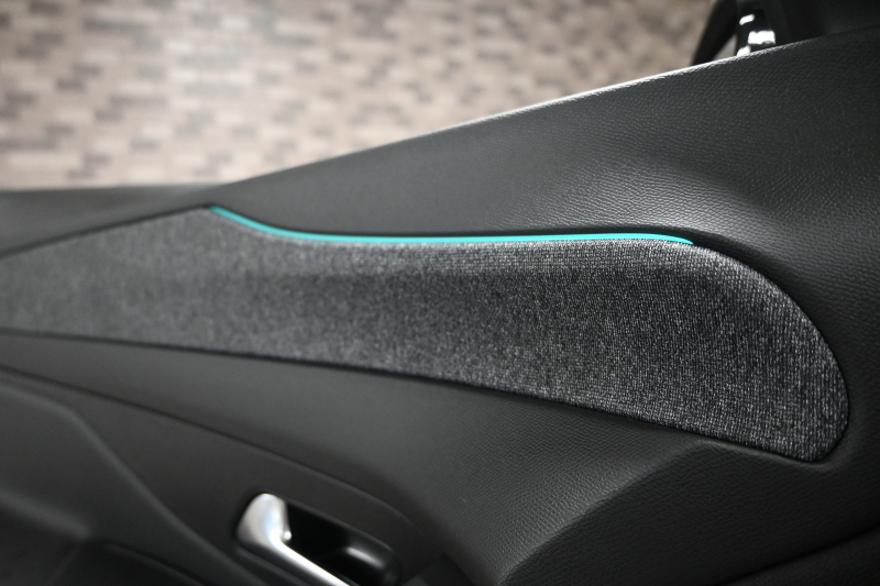 プジョー 408 ｱﾘｭｰﾙ 1ｵｰﾅｰ Iｽﾄｯﾌﾟ ACC ｺﾝﾋﾞ革 carplay Bｶﾒﾗ LEDﾍｯﾄﾞﾗｲﾄ 純正19AW 2年保証