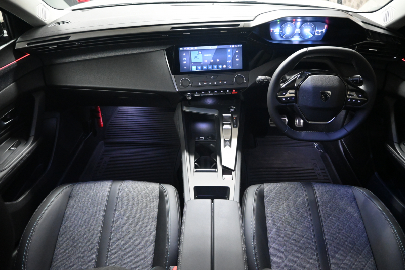 プジョー 408 ｱﾘｭｰﾙ 1ｵｰﾅｰ Iｽﾄｯﾌﾟ ACC ｺﾝﾋﾞ革 carplay Bｶﾒﾗ LEDﾍｯﾄﾞﾗｲﾄ 純正19AW 2年保証