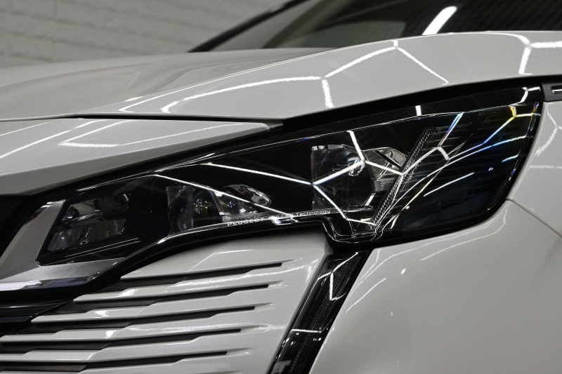 プジョー 5008 5008 GT ﾌﾞﾙｰHDi ﾚｯﾄﾞﾅｯﾊﾟ　特別仕様 後期ﾓﾃﾞﾙ ACC LKA 赤革 ﾊﾟﾉﾗﾏSR 純正ﾅﾋﾞTV CarPlay 360ﾋﾞｼﾞｮﾝ 前後ｺｰﾅｰｾﾝｻｰ 純正18ｲﾝﾁAW LEDﾗｲﾄ　2年保証付