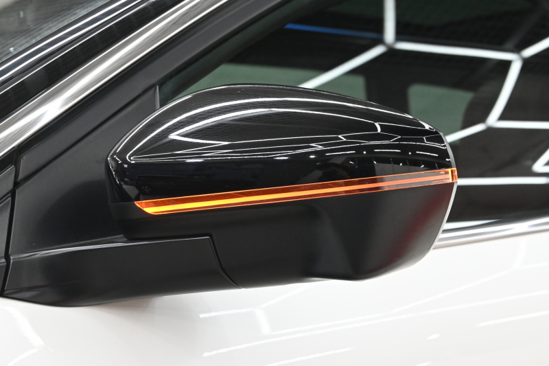 プジョー 5008 5008 GT ﾌﾞﾙｰHDi ﾚｯﾄﾞﾅｯﾊﾟ　特別仕様 後期ﾓﾃﾞﾙ ACC LKA 赤革 ﾊﾟﾉﾗﾏSR 純正ﾅﾋﾞTV CarPlay 360ﾋﾞｼﾞｮﾝ 前後ｺｰﾅｰｾﾝｻｰ 純正18ｲﾝﾁAW LEDﾗｲﾄ　2年保証付