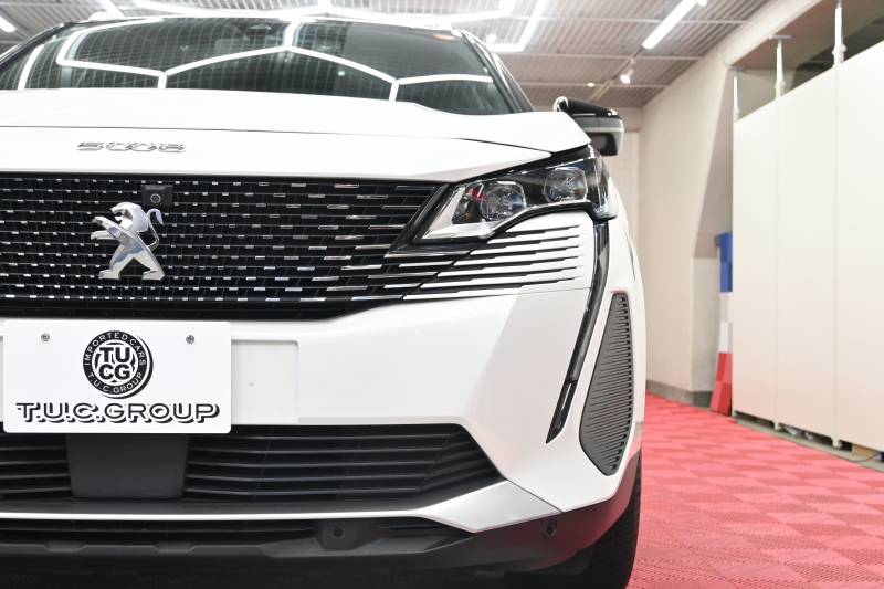 プジョー 5008 5008 GT ﾌﾞﾙｰHDi ﾚｯﾄﾞﾅｯﾊﾟ　特別仕様 後期ﾓﾃﾞﾙ ACC LKA 赤革 ﾊﾟﾉﾗﾏSR 純正ﾅﾋﾞTV CarPlay 360ﾋﾞｼﾞｮﾝ 前後ｺｰﾅｰｾﾝｻｰ 純正18ｲﾝﾁAW LEDﾗｲﾄ　2年保証付