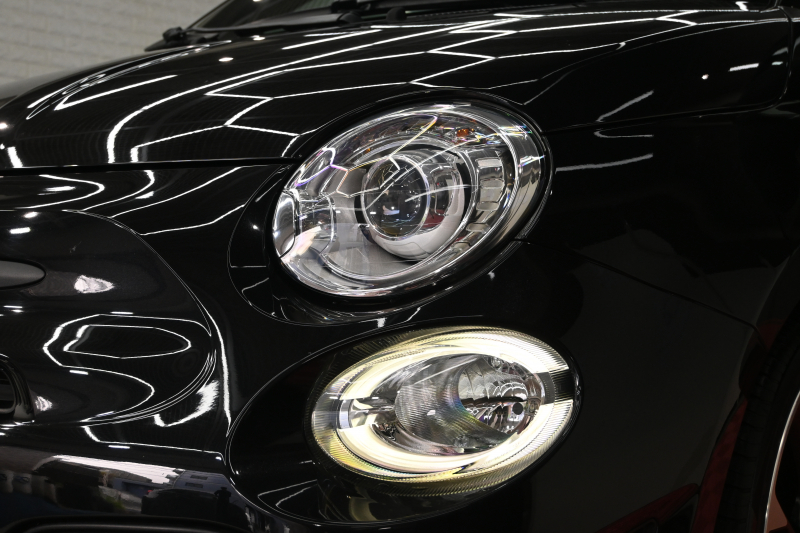 アバルト 595 ｺﾝﾍﾟﾃｨﾂｨｵｰﾈ　正規D車 左H 5速MT Sabeltｽﾎﾟｰﾂｼｰﾄ 純正OPﾅﾋﾞTV ﾌﾙｾｸﾞ Bｶﾒﾗ 17ｲﾝﾁAW ﾚｯﾄﾞｷｬﾘﾊﾟｰ ﾚｺｰﾄﾞﾓﾝﾂｧ　2年保証付