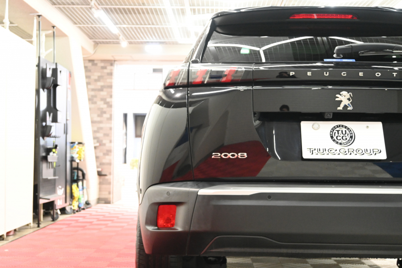 プジョー 2008 GTﾊﾟｯｸ ﾌﾞﾙｰHDi　Pｽﾀ ACC ECO 黒革電動ｼｰﾄ ﾊﾟﾉﾗﾏSR 純正ﾀｯﾁｽｸﾘｰﾝ CarPlay Bｶﾒﾗ 純正17ｲﾝﾁAW LEDﾗｲﾄ ｱｸﾃｨﾌﾞｾｰﾌﾃｨﾌﾞﾚｰｷ　2年保証付