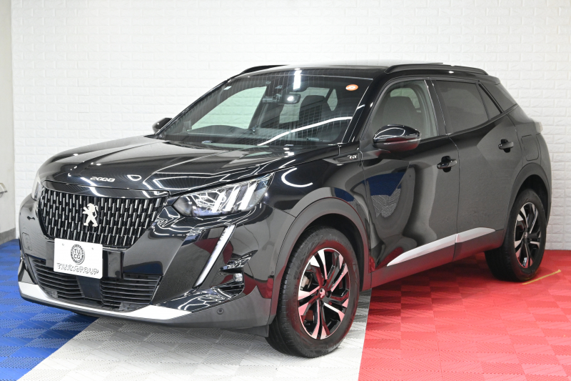 プジョー 2008 GTﾊﾟｯｸ ﾌﾞﾙｰHDi　Pｽﾀ ACC ECO 黒革電動ｼｰﾄ ﾊﾟﾉﾗﾏSR 純正ﾀｯﾁｽｸﾘｰﾝ CarPlay Bｶﾒﾗ 純正17ｲﾝﾁAW LEDﾗｲﾄ ｱｸﾃｨﾌﾞｾｰﾌﾃｨﾌﾞﾚｰｷ　2年保証付