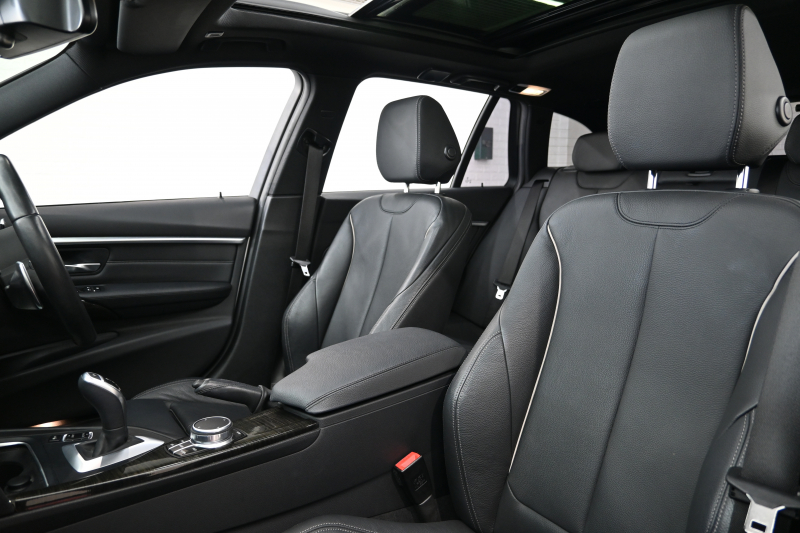 BMW 3シリーズ 320i ﾂｰﾘﾝｸﾞ Mｽﾎﾟｰﾂ　後期LCIﾓﾃﾞﾙ ACC 黒革 ｼｰﾄﾋｰﾀｰ ﾊﾟﾉﾗﾏSR 純正iDriveﾅﾋﾞTV ﾌﾙｾｸﾞ Bｶﾒﾗ Mｴｱﾛ&18ｲﾝﾁAW 自動ﾄﾗﾝｸ LEDﾗｲﾄ　2年保証付