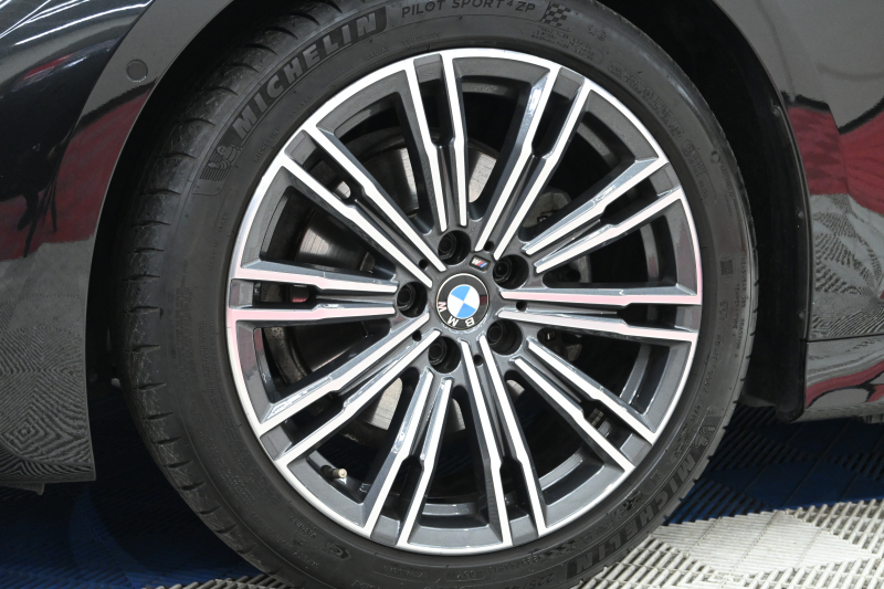 BMW 3シリーズ 320d ﾂｰﾘﾝｸﾞ Mｽﾎﾟｰﾂ ﾊｲﾗｲﾝPKG　ACC 黒革 純正HDDﾅﾋﾞ CarPlay Bｶﾒﾗ Mｴｱﾛ&18ｲﾝﾁAW 自動ﾄﾗﾝｸ ﾜｲﾔﾚｽﾁｬｰｼﾞ　2年保証付