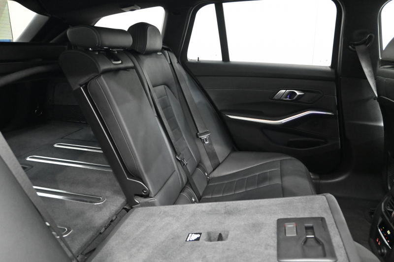 BMW 3シリーズ 320d ﾂｰﾘﾝｸﾞ Mｽﾎﾟｰﾂ ﾊｲﾗｲﾝPKG　ACC 黒革 純正HDDﾅﾋﾞ CarPlay Bｶﾒﾗ Mｴｱﾛ&18ｲﾝﾁAW 自動ﾄﾗﾝｸ ﾜｲﾔﾚｽﾁｬｰｼﾞ　2年保証付