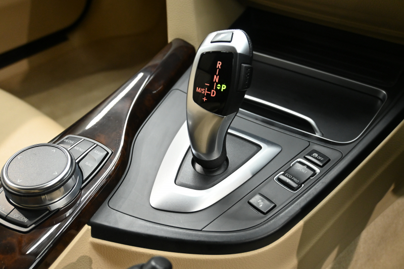 BMW 4シリーズ 420i ｸﾞﾗﾝｸｰﾍﾟ ﾗｸﾞｼﾞｭｱﾘｰ　後期LCIﾓﾃﾞﾙ ACC ﾍﾞｰｼﾞｭ革 ｼｰﾄﾋｰﾀｰ 純正iDriveﾅﾋﾞTV ﾌﾙｾｸﾞ Bｶﾒﾗ ﾃﾞｼﾞﾀﾙﾒｰﾀｰ Hi-Fiｽﾋﾟｰｶｰ 18ｲﾝﾁAW 自動ﾄﾗﾝｸ LEDﾗｲﾄ　2年保証付