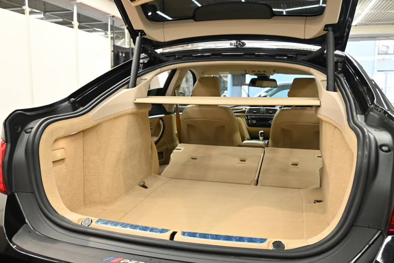 BMW 4シリーズ 420i ｸﾞﾗﾝｸｰﾍﾟ ﾗｸﾞｼﾞｭｱﾘｰ　後期LCIﾓﾃﾞﾙ ACC ﾍﾞｰｼﾞｭ革 ｼｰﾄﾋｰﾀｰ 純正iDriveﾅﾋﾞTV ﾌﾙｾｸﾞ Bｶﾒﾗ ﾃﾞｼﾞﾀﾙﾒｰﾀｰ Hi-Fiｽﾋﾟｰｶｰ 18ｲﾝﾁAW 自動ﾄﾗﾝｸ LEDﾗｲﾄ　2年保証付