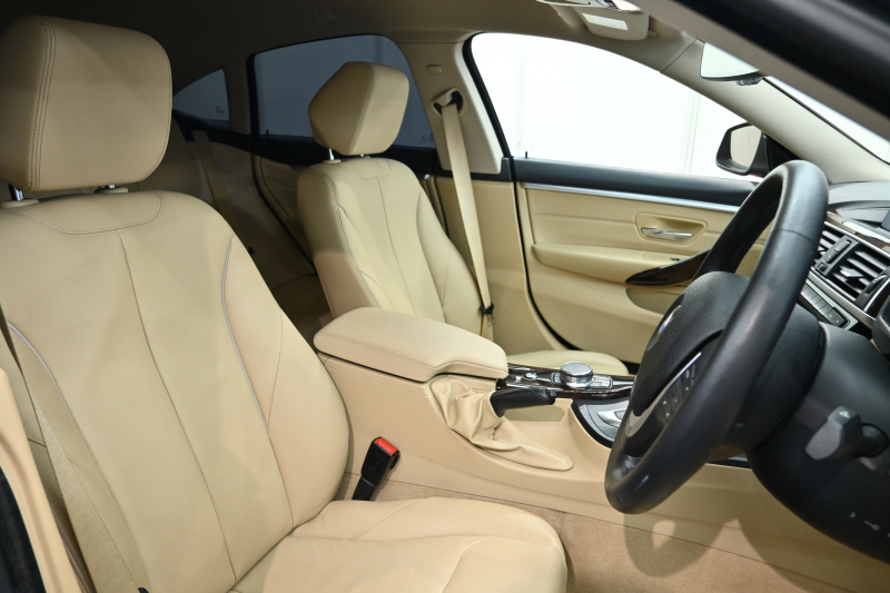 BMW 4シリーズ 420i ｸﾞﾗﾝｸｰﾍﾟ ﾗｸﾞｼﾞｭｱﾘｰ　後期LCIﾓﾃﾞﾙ ACC ﾍﾞｰｼﾞｭ革 ｼｰﾄﾋｰﾀｰ 純正iDriveﾅﾋﾞTV ﾌﾙｾｸﾞ Bｶﾒﾗ ﾃﾞｼﾞﾀﾙﾒｰﾀｰ Hi-Fiｽﾋﾟｰｶｰ 18ｲﾝﾁAW 自動ﾄﾗﾝｸ LEDﾗｲﾄ　2年保証付