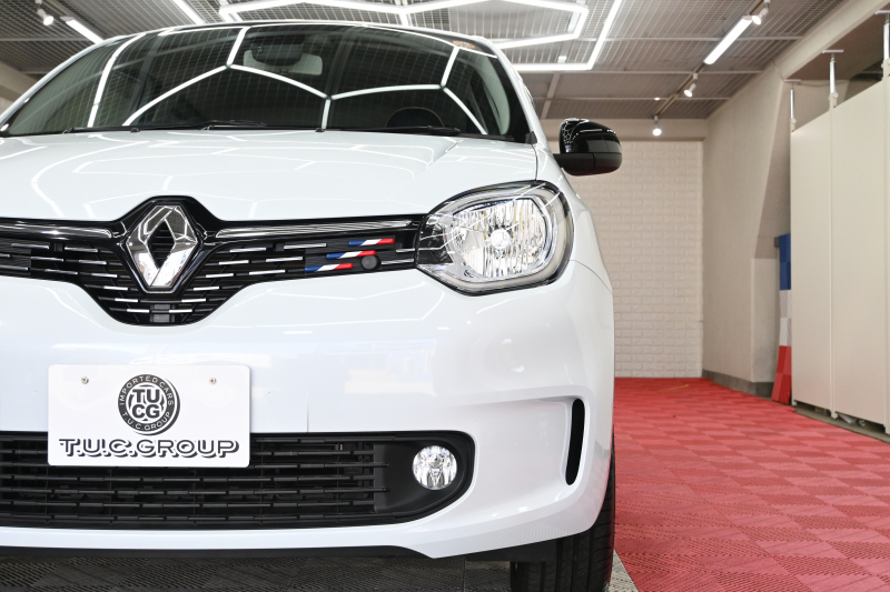 ルノー トゥインゴ ｲﾝﾃﾝｽ ｴﾃﾞｨｼｮﾝﾌｨﾅﾙ　正規D車 300台限定特別仕様 ECO機能 ｸﾙｺﾝ 専用ﾚｻﾞｰ調×ﾌｧﾌﾞﾘｯｸｼｰﾄ ｼｰﾄﾋｰﾀｰ 純正ﾀｯﾁｽｸﾘｰﾝ CarPlay Bｶﾒﾗ 16ｲﾝﾁｱﾛｲﾎｲｰﾙ　2年保証付