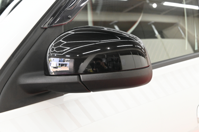 ルノー トゥインゴ ｲﾝﾃﾝｽ ｴﾃﾞｨｼｮﾝﾌｨﾅﾙ　正規D車 300台限定特別仕様 ECO機能 ｸﾙｺﾝ 専用ﾚｻﾞｰ調×ﾌｧﾌﾞﾘｯｸｼｰﾄ ｼｰﾄﾋｰﾀｰ 純正ﾀｯﾁｽｸﾘｰﾝ CarPlay Bｶﾒﾗ 16ｲﾝﾁｱﾛｲﾎｲｰﾙ　2年保証付