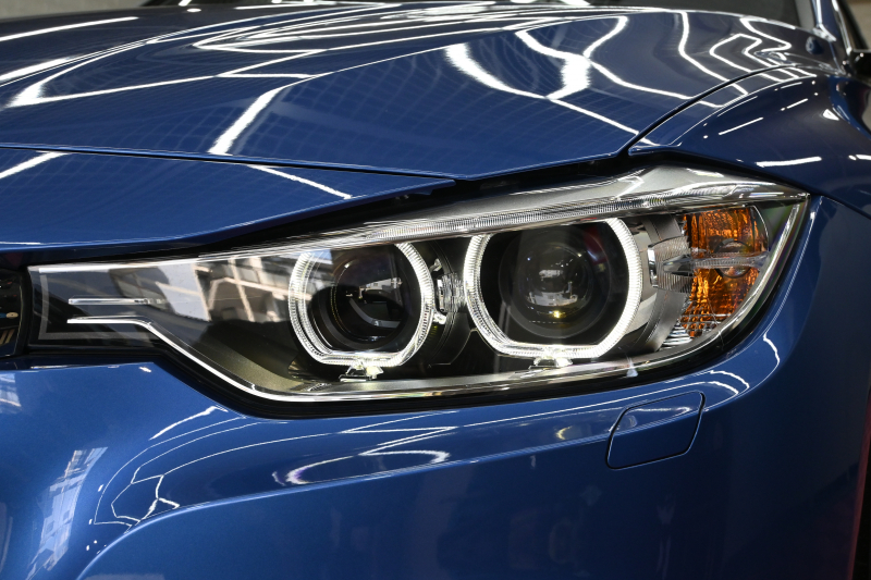 BMW 3シリーズ 320d ﾂｰﾘﾝｸﾞ Mｽﾎﾟｰﾂ　正規D車 1ｵｰﾅｰ ACC 専用ｼｰﾄ 純正iDriveﾅﾋﾞ Bｶﾒﾗ Mｴｱﾛ&18ｲﾝﾁAW 自動ﾄﾗﾝｸ ｷｾﾉﾝﾗｲﾄ　2年保証付