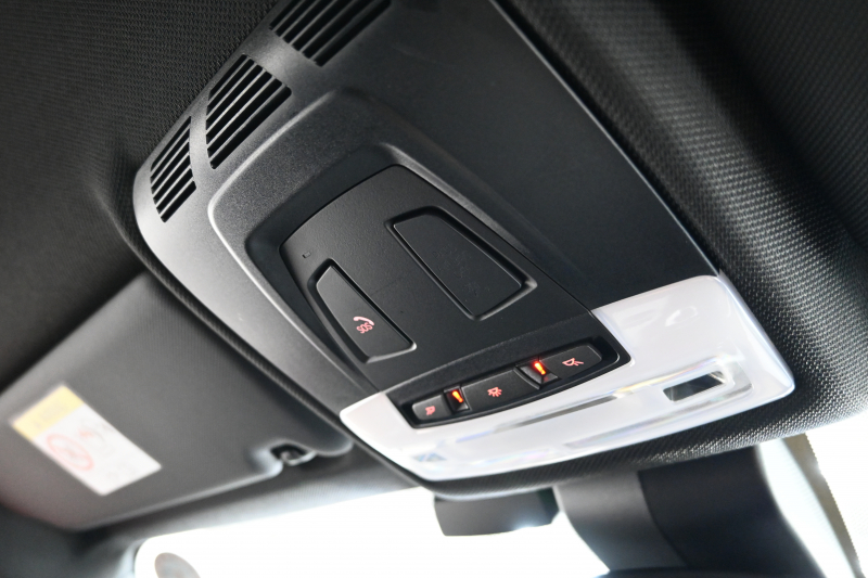 BMW 3シリーズ 320d ﾂｰﾘﾝｸﾞ Mｽﾎﾟｰﾂ　正規D車 1ｵｰﾅｰ ACC 専用ｼｰﾄ 純正iDriveﾅﾋﾞ Bｶﾒﾗ Mｴｱﾛ&18ｲﾝﾁAW 自動ﾄﾗﾝｸ ｷｾﾉﾝﾗｲﾄ　2年保証付