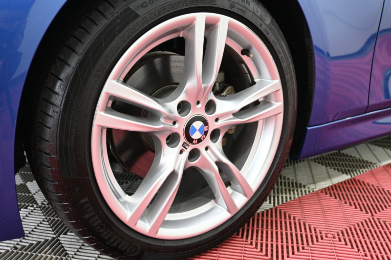 BMW 3シリーズ 320d ﾂｰﾘﾝｸﾞ Mｽﾎﾟｰﾂ　正規D車 1ｵｰﾅｰ ACC 専用ｼｰﾄ 純正iDriveﾅﾋﾞ Bｶﾒﾗ Mｴｱﾛ&18ｲﾝﾁAW 自動ﾄﾗﾝｸ ｷｾﾉﾝﾗｲﾄ　2年保証付