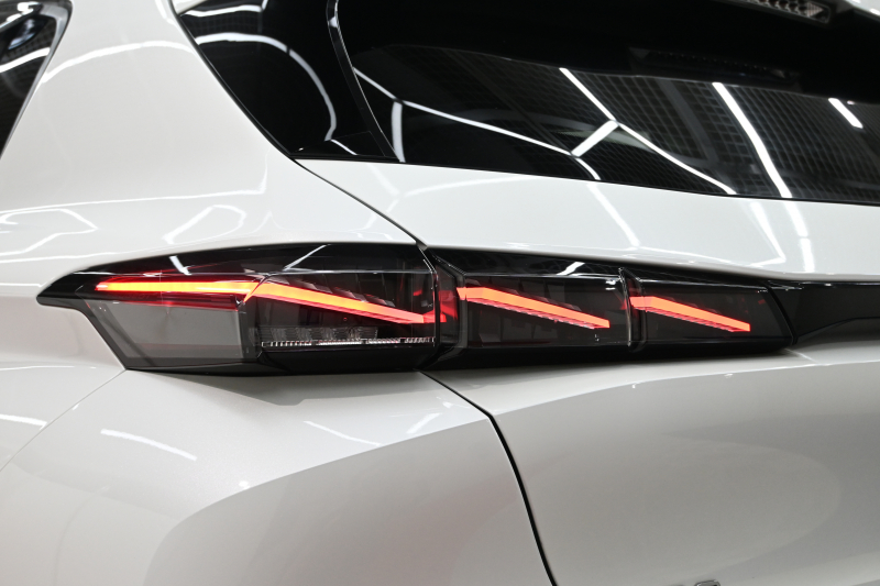 プジョー 308 GTﾌﾞﾙｰHDi ﾌﾞﾙｰﾅｯﾊﾟｴﾃﾞｨｼｮﾝ　200台限定特別仕様車 ACC Pｽﾀ ECO ﾌﾞﾙｰﾅｯﾊﾟ革 ﾊﾟﾉﾗﾏSR 純正ﾀｯﾁｽｸﾘｰﾝ ﾅﾋﾞ CarPlay FOCALｽﾋﾟｰｶｰ 360ｶﾒﾗ ﾏﾄﾘｸｽLEDﾗｲﾄ　新車保証継承可