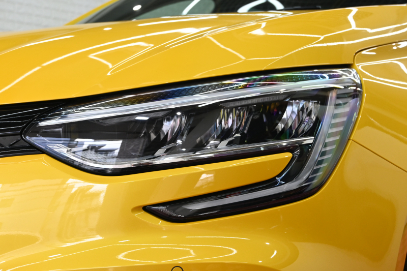 ルノー メガーヌ RSﾄﾛﾌｨｰ 6MT　ACC RECARO製ｾﾐﾊﾞｹｯﾄｼｰﾄ 純正ﾀｯﾁｽｸﾘｰﾝ Bluetoothｵｰﾃﾞｨｵ CarPlay Bｶﾒﾗ 前後ﾊﾟｰｷﾝｸﾞｾﾝｻｰ 19ｲﾝﾁ鍛造AW ﾌﾞﾚﾝﾎﾞ製ﾚｯﾄﾞｷｬﾘﾊﾟｰ LEDﾍｯﾄﾞﾗｲﾄ　2年保証付