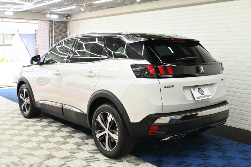 プジョー 3008 GT ﾌﾞﾙｰHDi　Pｽﾀ ACC ﾊｰﾌ革 ﾊﾟﾉﾗﾏSR 純正ﾀｯﾁｽｸﾘｰﾝ ﾅﾋﾞTV ﾌﾙｾｸﾞ CarPlay ADVｺﾝﾄﾛｰﾙ 純正18ｲﾝﾁAW LEDﾗｲﾄ ｱｸﾃｨﾌﾞｾｰﾌﾃｨﾌﾞﾚｰｷ　2年保証付
