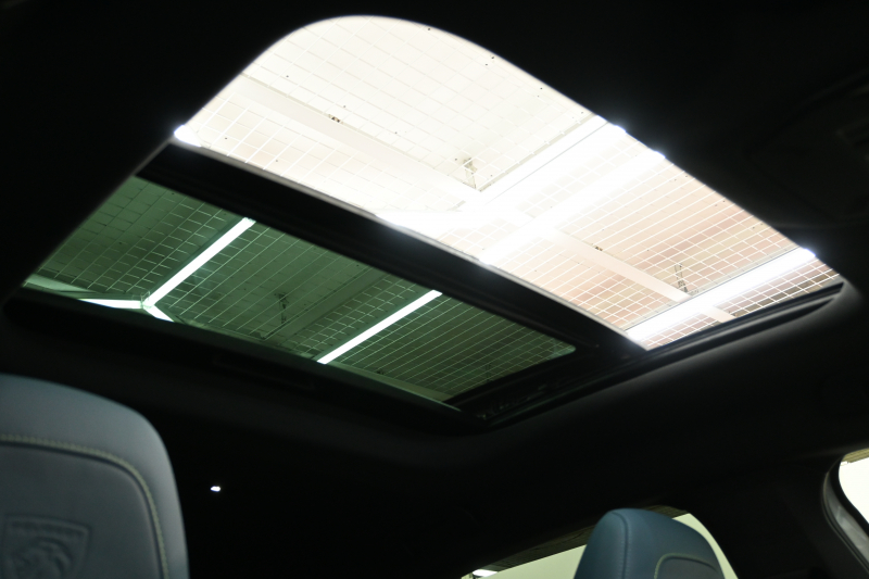 プジョー 308 GTﾌﾞﾙｰHDi ﾌﾞﾙｰﾅｯﾊﾟｴﾃﾞｨｼｮﾝ　200台限定特別仕様車 ACC Pｽﾀ ECO ﾌﾞﾙｰﾅｯﾊﾟ革 ﾊﾟﾉﾗﾏSR 純正ﾀｯﾁｽｸﾘｰﾝ ﾅﾋﾞ CarPlay FOCALｽﾋﾟｰｶｰ 360ｶﾒﾗ ﾏﾄﾘｸｽLEDﾗｲﾄ　2年保証付