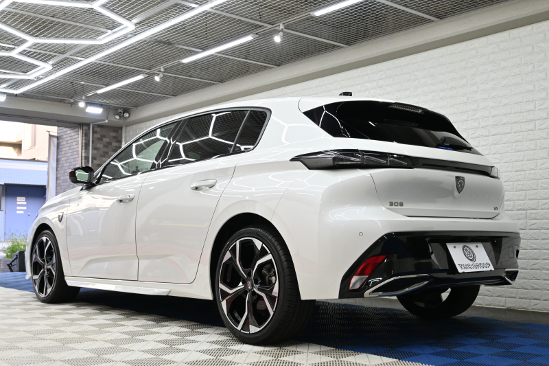 プジョー 308 GTﾌﾞﾙｰHDi ﾌﾞﾙｰﾅｯﾊﾟｴﾃﾞｨｼｮﾝ　200台限定特別仕様車 ACC Pｽﾀ ECO ﾌﾞﾙｰﾅｯﾊﾟ革 ﾊﾟﾉﾗﾏSR 純正ﾀｯﾁｽｸﾘｰﾝ ﾅﾋﾞ CarPlay FOCALｽﾋﾟｰｶｰ 360ｶﾒﾗ ﾏﾄﾘｸｽLEDﾗｲﾄ　2年保証付