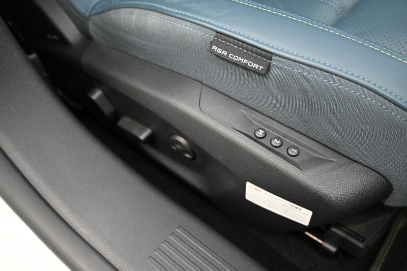 プジョー 308 GTﾌﾞﾙｰHDi ﾌﾞﾙｰﾅｯﾊﾟｴﾃﾞｨｼｮﾝ　200台限定特別仕様車 ACC Pｽﾀ ECO ﾌﾞﾙｰﾅｯﾊﾟ革 ﾊﾟﾉﾗﾏSR 純正ﾀｯﾁｽｸﾘｰﾝ ﾅﾋﾞ CarPlay FOCALｽﾋﾟｰｶｰ 360ｶﾒﾗ ﾏﾄﾘｸｽLEDﾗｲﾄ　2年保証付