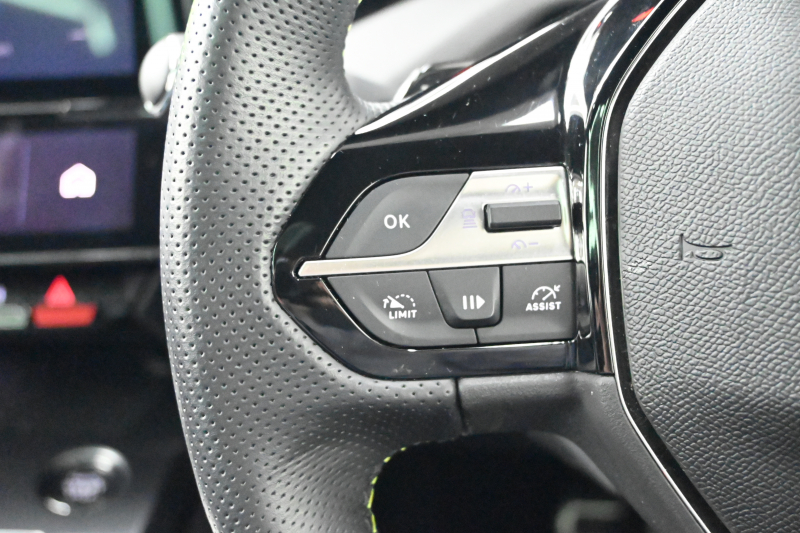 プジョー 308 GTﾌﾞﾙｰHDi ﾌﾞﾙｰﾅｯﾊﾟｴﾃﾞｨｼｮﾝ　200台限定特別仕様車 ACC Pｽﾀ ECO ﾌﾞﾙｰﾅｯﾊﾟ革 ﾊﾟﾉﾗﾏSR 純正ﾀｯﾁｽｸﾘｰﾝ ﾅﾋﾞ CarPlay FOCALｽﾋﾟｰｶｰ 360ｶﾒﾗ ﾏﾄﾘｸｽLEDﾗｲﾄ　2年保証付