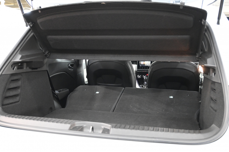 ルノー ルーテシア ｲﾝﾃﾝｽ ﾌﾟﾗｽ　ACC Pｽﾀ ECO機能 黒革ｼｰﾄ ｼｰﾄﾋｰﾀｰ ﾚｻﾞｰｽﾃｱ 純正ﾀｯﾁｽｸﾘｰﾝ CarPlay Bｶﾒﾗ LEDﾗｲﾄ ｱﾝﾋﾞｴﾝﾄﾗｲﾄ　2年保証付