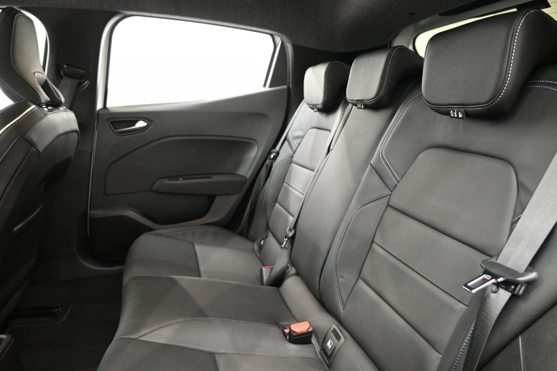 ルノー ルーテシア ｲﾝﾃﾝｽ ﾌﾟﾗｽ　ACC Pｽﾀ ECO機能 黒革ｼｰﾄ ｼｰﾄﾋｰﾀｰ ﾚｻﾞｰｽﾃｱ 純正ﾀｯﾁｽｸﾘｰﾝ CarPlay Bｶﾒﾗ LEDﾗｲﾄ ｱﾝﾋﾞｴﾝﾄﾗｲﾄ　2年保証付