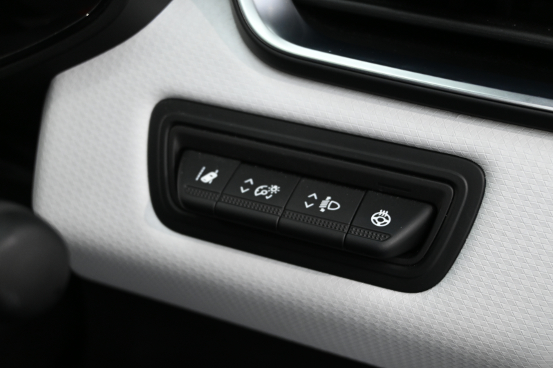 ルノー ルーテシア ｲﾝﾃﾝｽ ﾌﾟﾗｽ　ACC Pｽﾀ ECO機能 黒革ｼｰﾄ ｼｰﾄﾋｰﾀｰ ﾚｻﾞｰｽﾃｱ 純正ﾀｯﾁｽｸﾘｰﾝ CarPlay Bｶﾒﾗ LEDﾗｲﾄ ｱﾝﾋﾞｴﾝﾄﾗｲﾄ　2年保証付