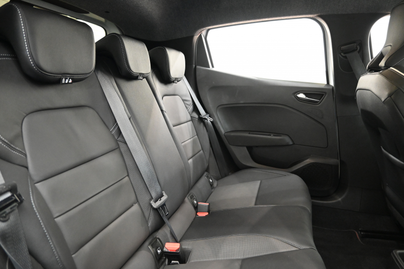 ルノー ルーテシア ｲﾝﾃﾝｽ ﾌﾟﾗｽ　ACC Pｽﾀ ECO機能 黒革ｼｰﾄ ｼｰﾄﾋｰﾀｰ ﾚｻﾞｰｽﾃｱ 純正ﾀｯﾁｽｸﾘｰﾝ CarPlay Bｶﾒﾗ LEDﾗｲﾄ ｱﾝﾋﾞｴﾝﾄﾗｲﾄ　2年保証付