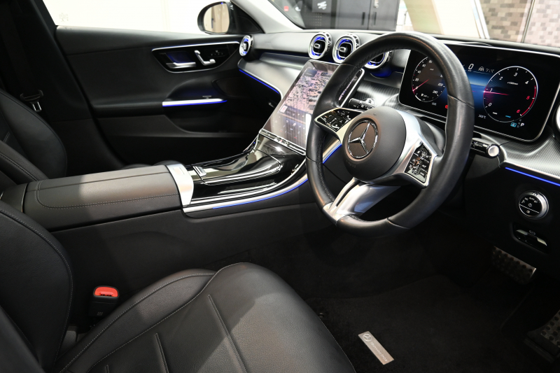 メルセデスベンツ Cクラス C220d 4MATIC ｵｰﾙﾃﾚｲﾝ ﾚｻﾞｰｴｸｽｸﾙｰｼﾌﾞ　ACC Pｽﾀ ECO 黒革 ﾊﾟﾉﾗﾏｻﾝﾙｰﾌ MBUXﾅﾋﾞTV 360ｶﾒﾗ CarPlay ﾍｯﾄﾞｱｯﾌﾟD 純正18ｲﾝﾁAW　2年保証付
