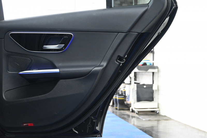 メルセデスベンツ Cクラス C220d 4MATIC ｵｰﾙﾃﾚｲﾝ ﾚｻﾞｰｴｸｽｸﾙｰｼﾌﾞ　ACC Pｽﾀ ECO 黒革 ﾊﾟﾉﾗﾏｻﾝﾙｰﾌ MBUXﾅﾋﾞTV 360ｶﾒﾗ CarPlay ﾍｯﾄﾞｱｯﾌﾟD 純正18ｲﾝﾁAW　2年保証付