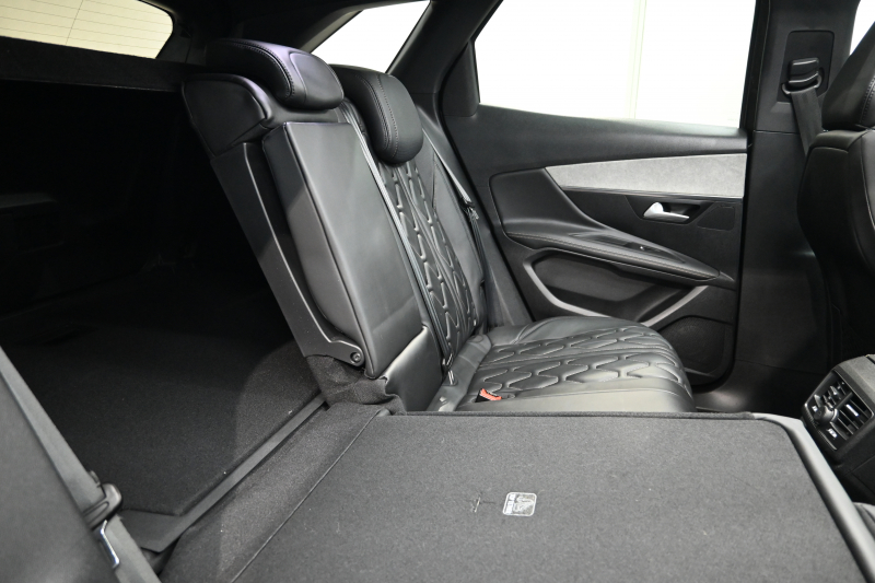 プジョー 3008 GT ﾌﾞﾙｰHDi ﾌｧｰｽﾄｸﾗｽPKG　Pｽﾀ ACC ﾅｯﾊﾟﾚｻﾞｰ ﾊﾟﾉﾗﾏSR 純正ﾀｯﾁｽｸﾘｰﾝ CarPlay ADVｺﾝﾄﾛｰﾙ I-COCKPIT 純正18ｲﾝﾁAW LEDﾗｲﾄ ｱﾝﾋﾞｴﾝｽﾗｲﾄ　2年保証付