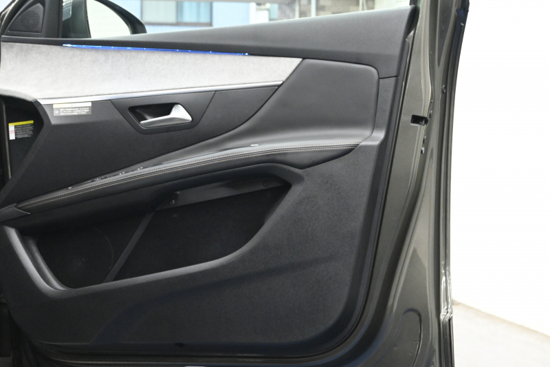 プジョー 3008 GT ﾌﾞﾙｰHDi ﾌｧｰｽﾄｸﾗｽPKG　Pｽﾀ ACC ﾅｯﾊﾟﾚｻﾞｰ ﾊﾟﾉﾗﾏSR 純正ﾀｯﾁｽｸﾘｰﾝ CarPlay ADVｺﾝﾄﾛｰﾙ I-COCKPIT 純正18ｲﾝﾁAW LEDﾗｲﾄ ｱﾝﾋﾞｴﾝｽﾗｲﾄ　2年保証付